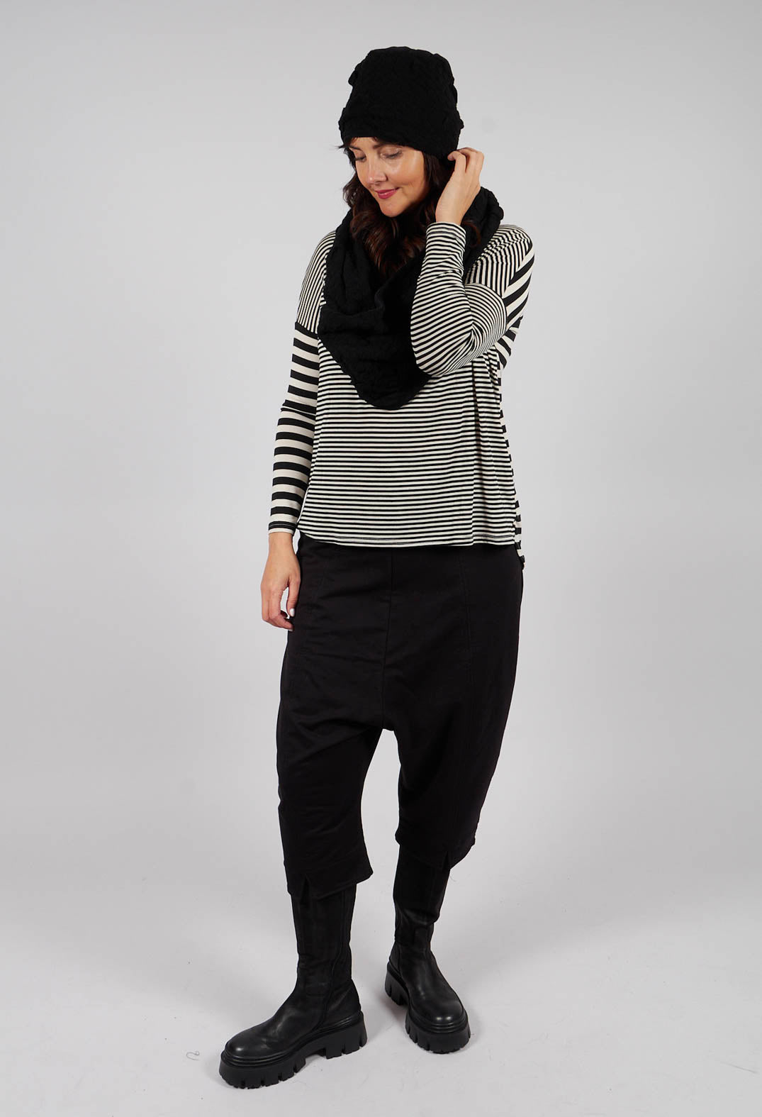 Lupa Hat in Nero