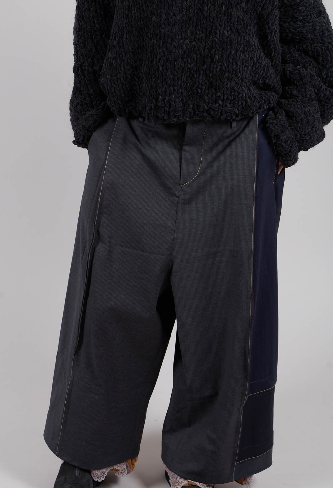 Wide Leg Pants in Original Grey