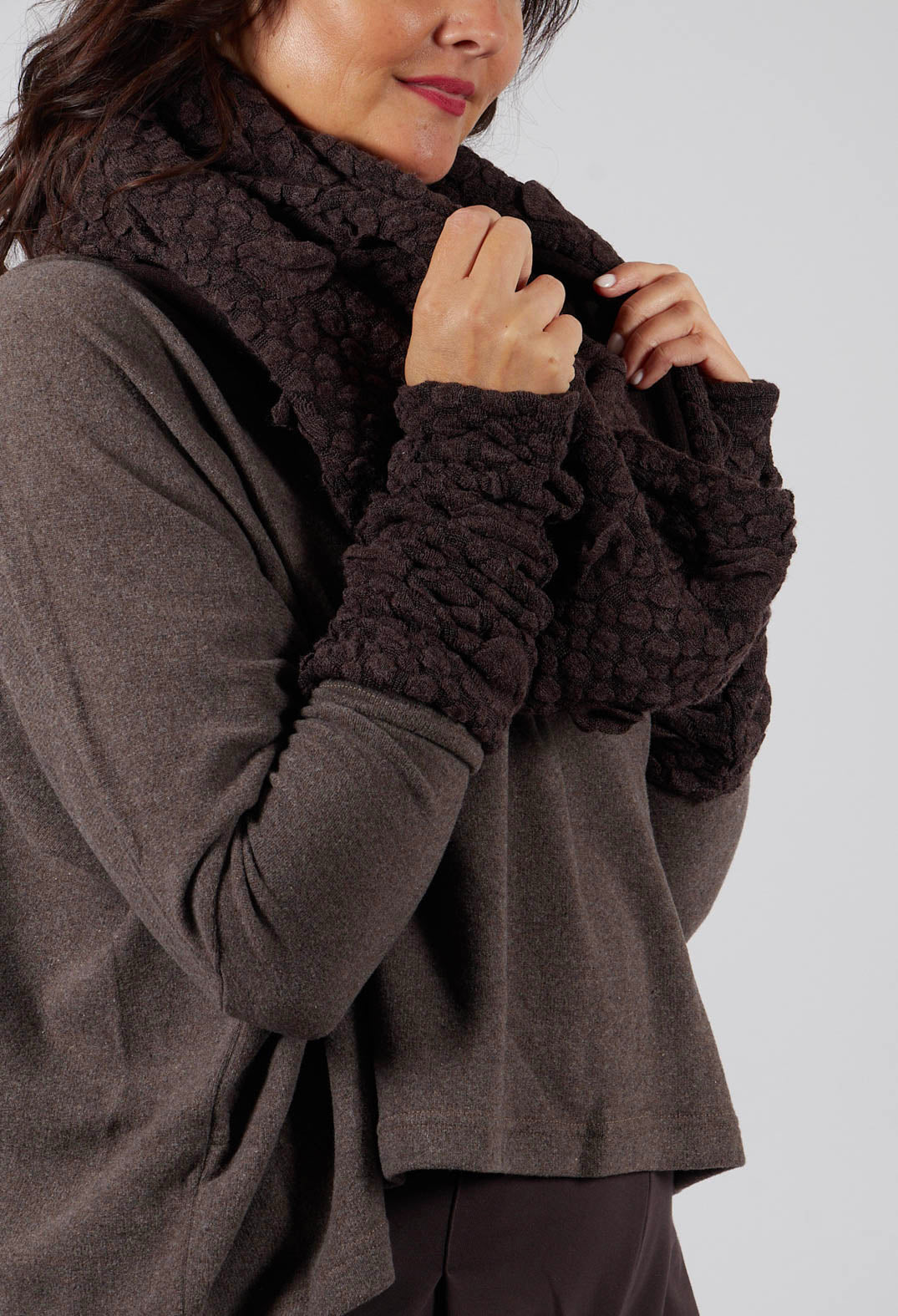Niko Collar in Moro