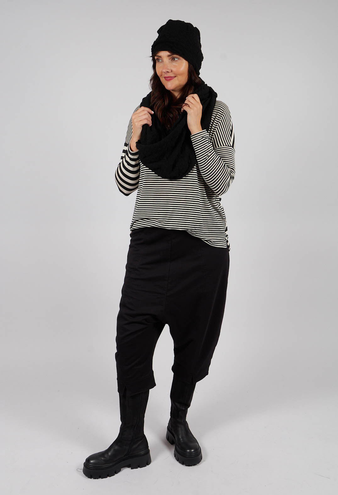 Niko Collar in Nero