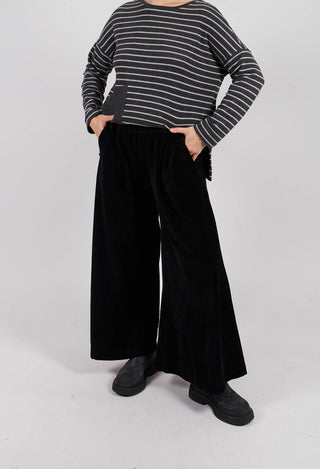 Nucci Trousers in Nero