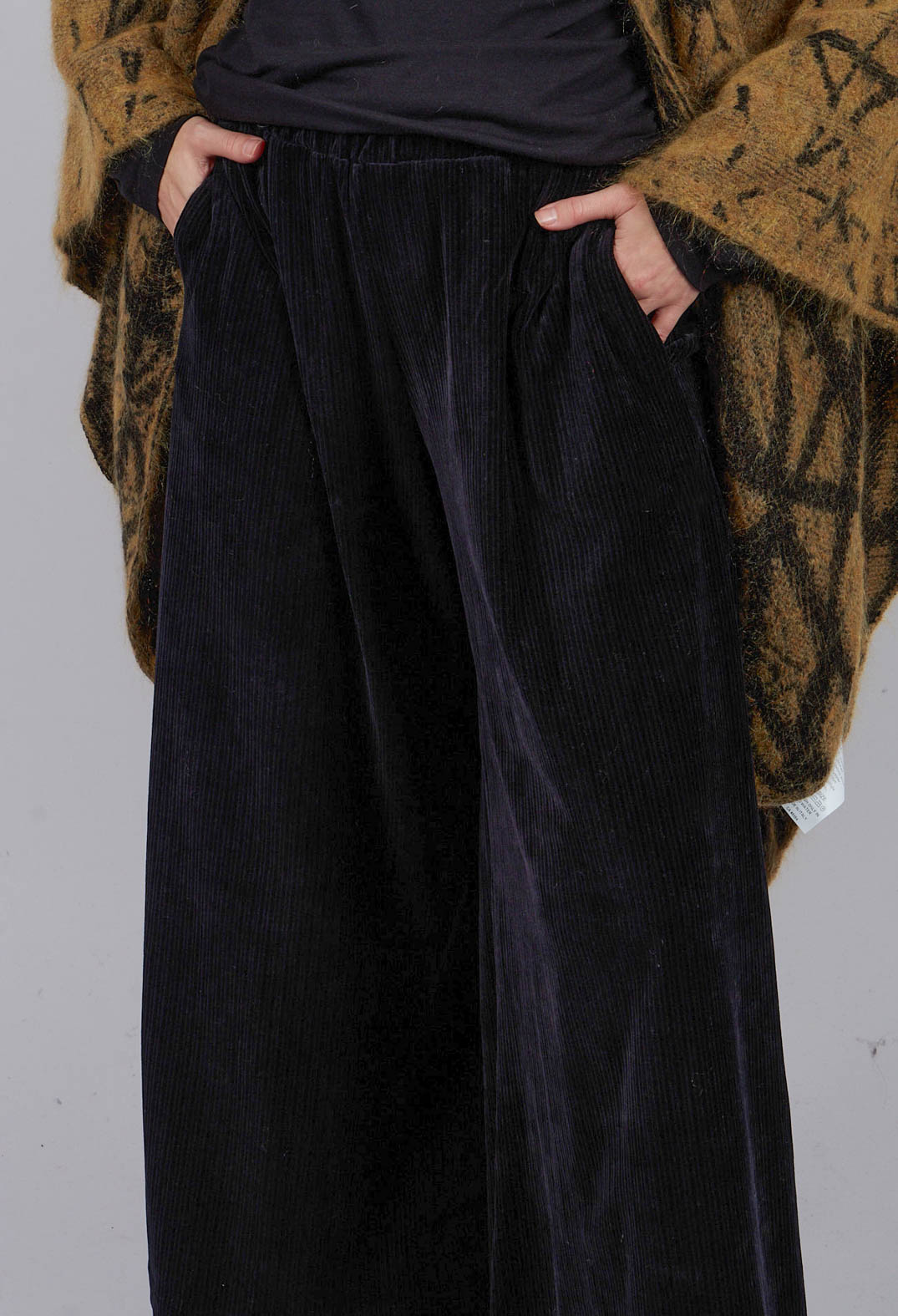 Nucci Trousers in Nero