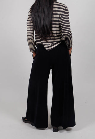 Nucci Trousers in Nero