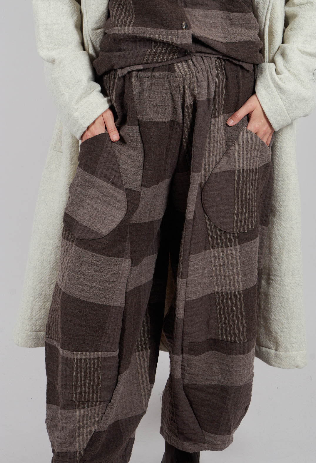 Pace S Tsant Check Trousers in Rinde
