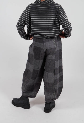 Pace S Tsant Check Trousers in Antracite