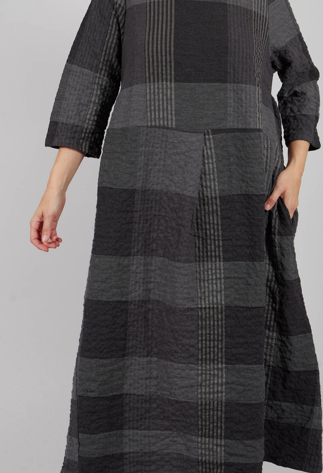 Reishi S Tsant Check Dress in Antracite