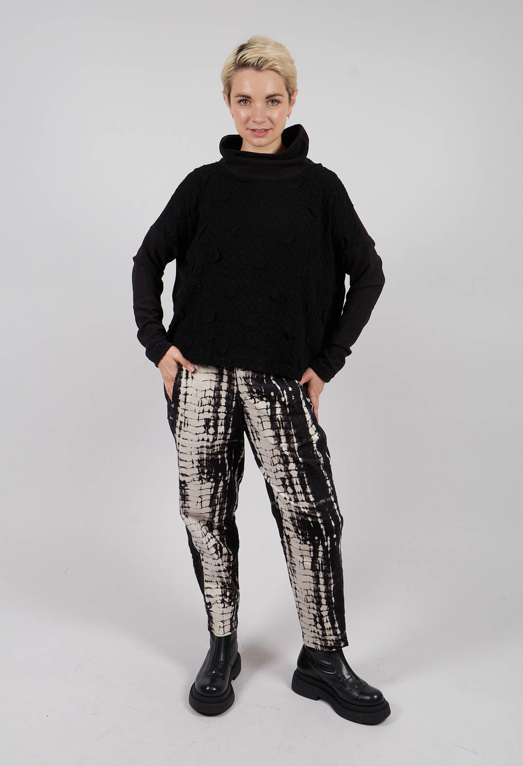 Rina Jumper in Nero