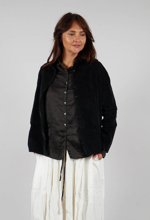 Short Collar Shirt V in Black