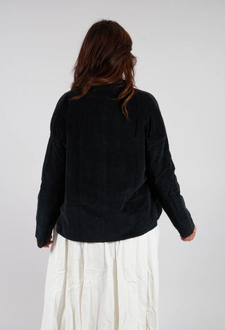 Short Collar Shirt V in Black