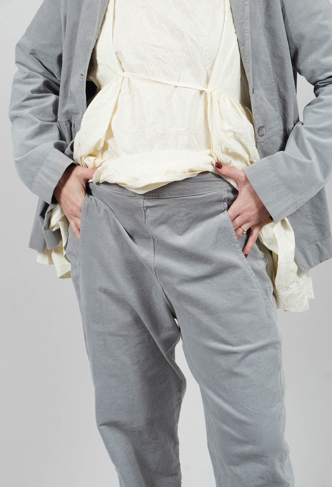 Terra L Trousers in Nebbia