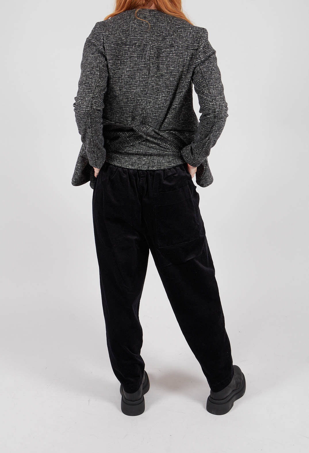Terra L Trousers in Nero