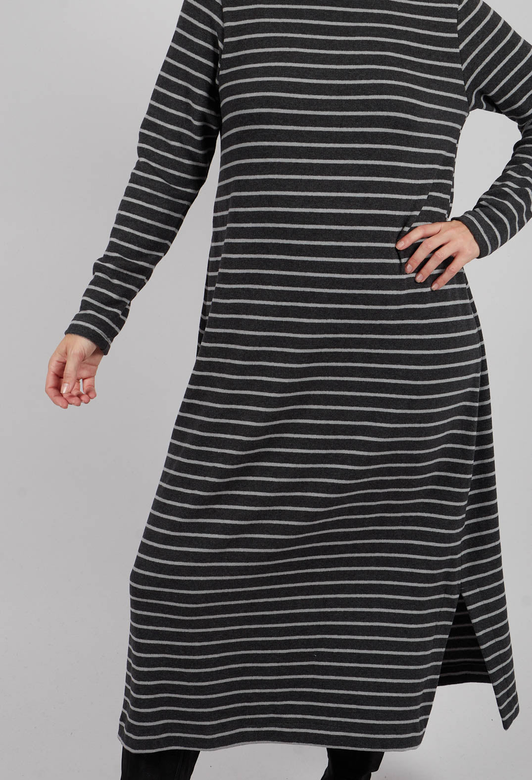 Tosca Dress in Riga Antracite