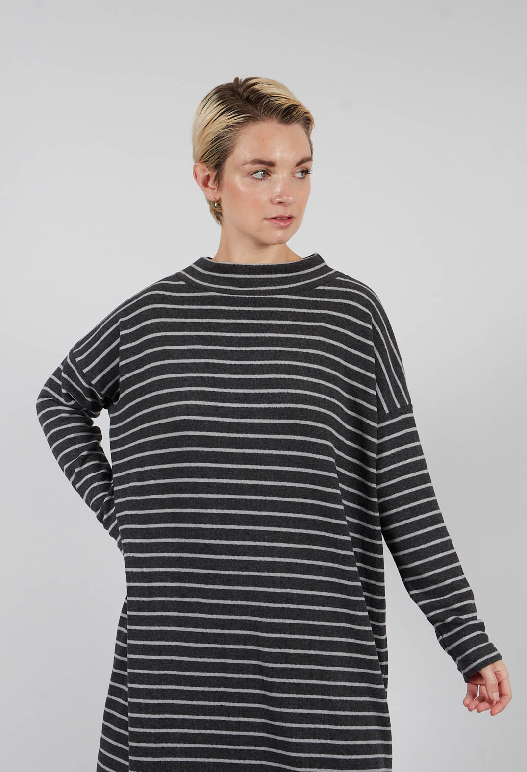 Vita Dress in Riga Antracite