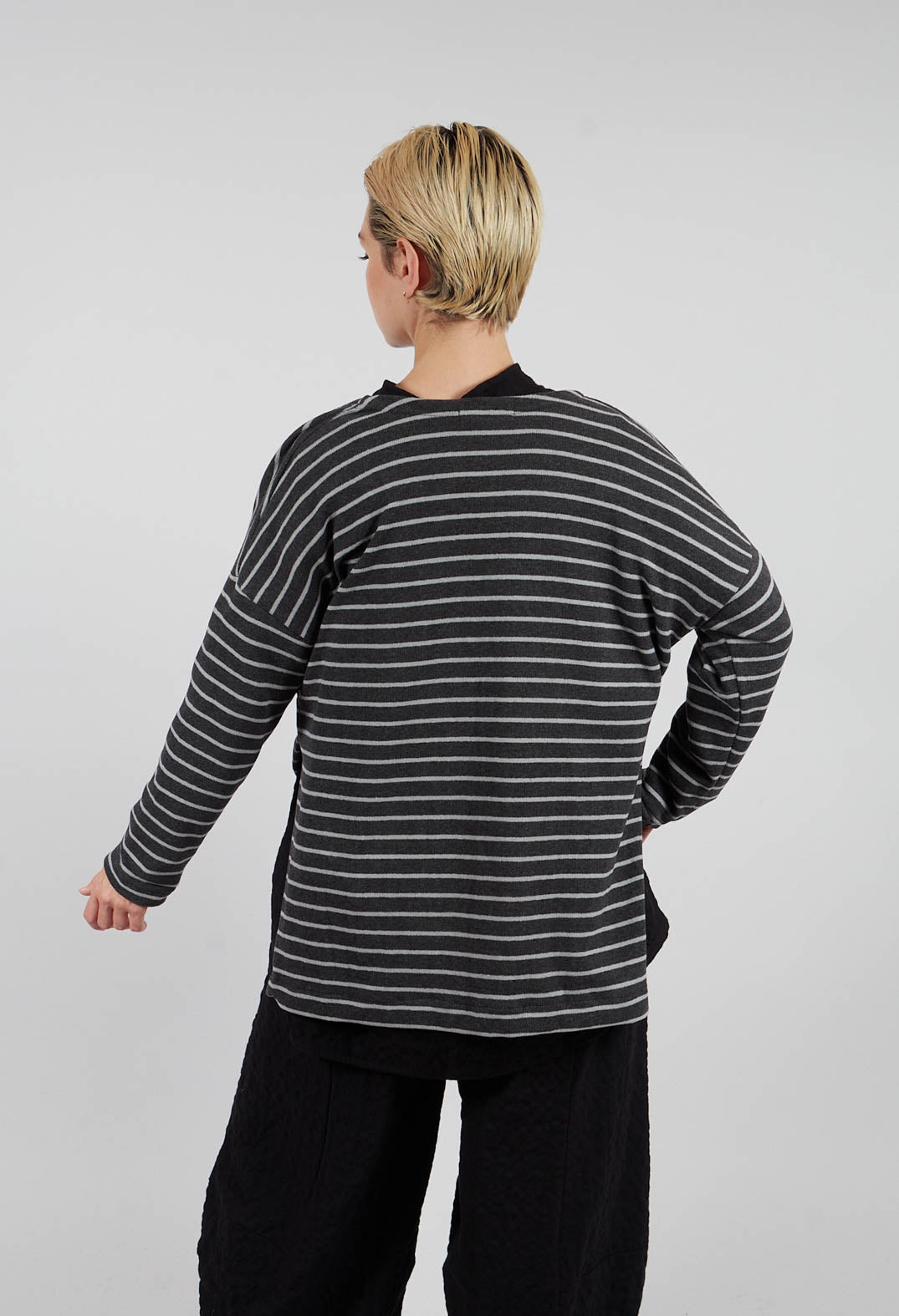 Cosmico Cardigan in Riga Antracite