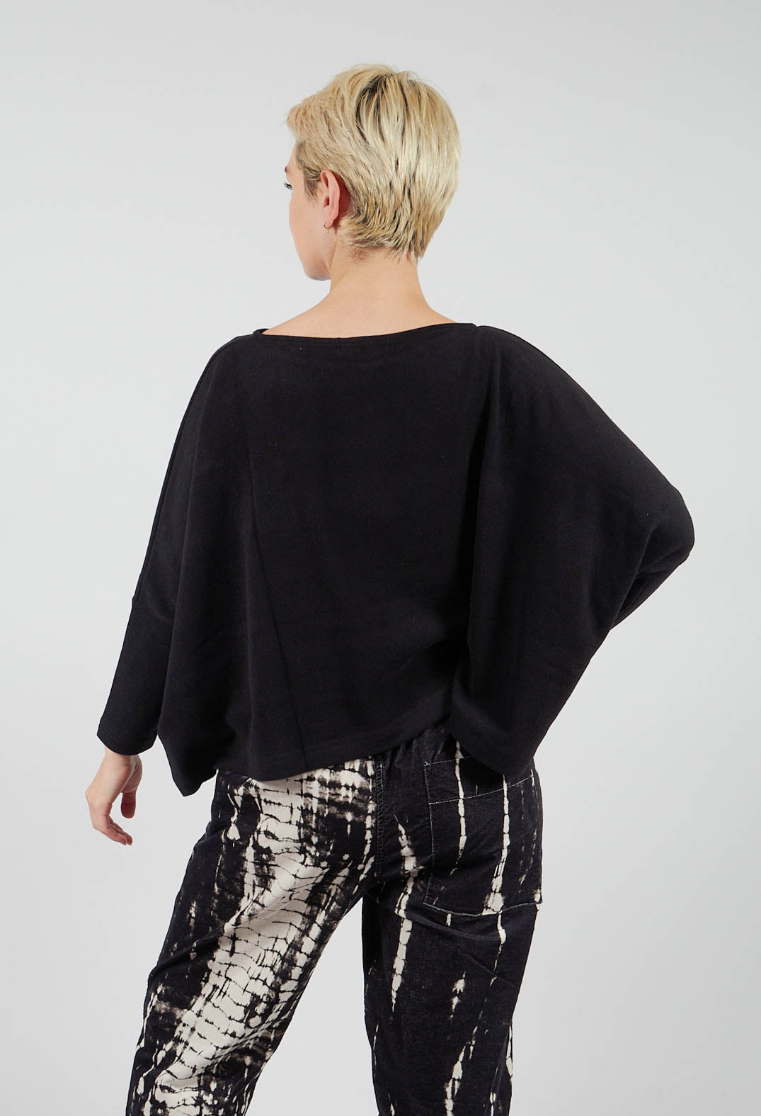 Kira Jumper in Nero