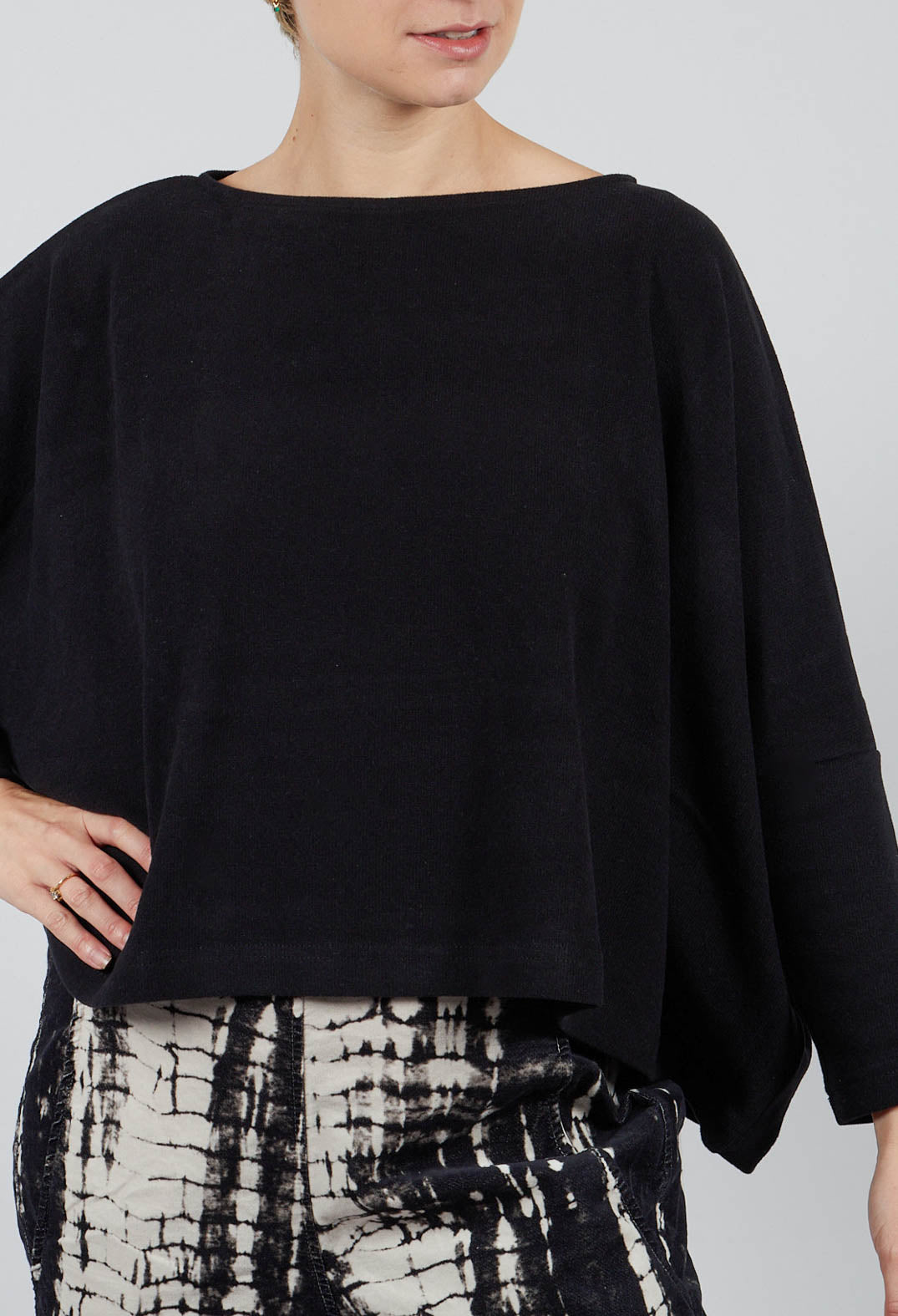 Kira Jumper in Nero