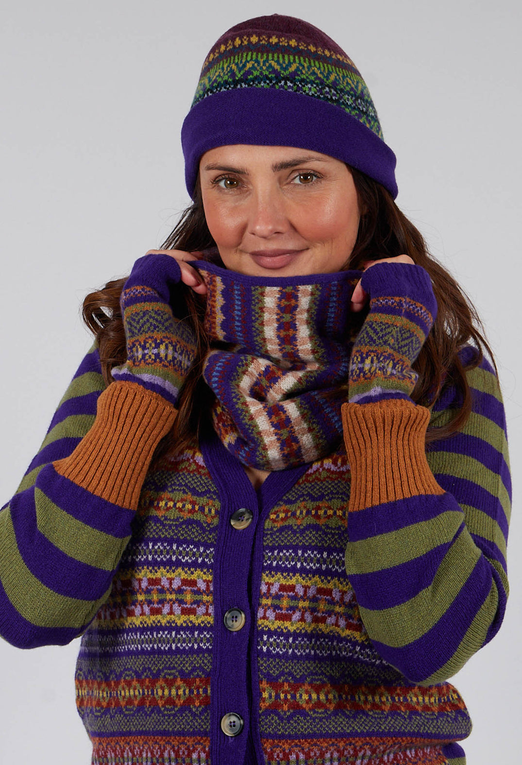 Stobo Snood in Mulberry