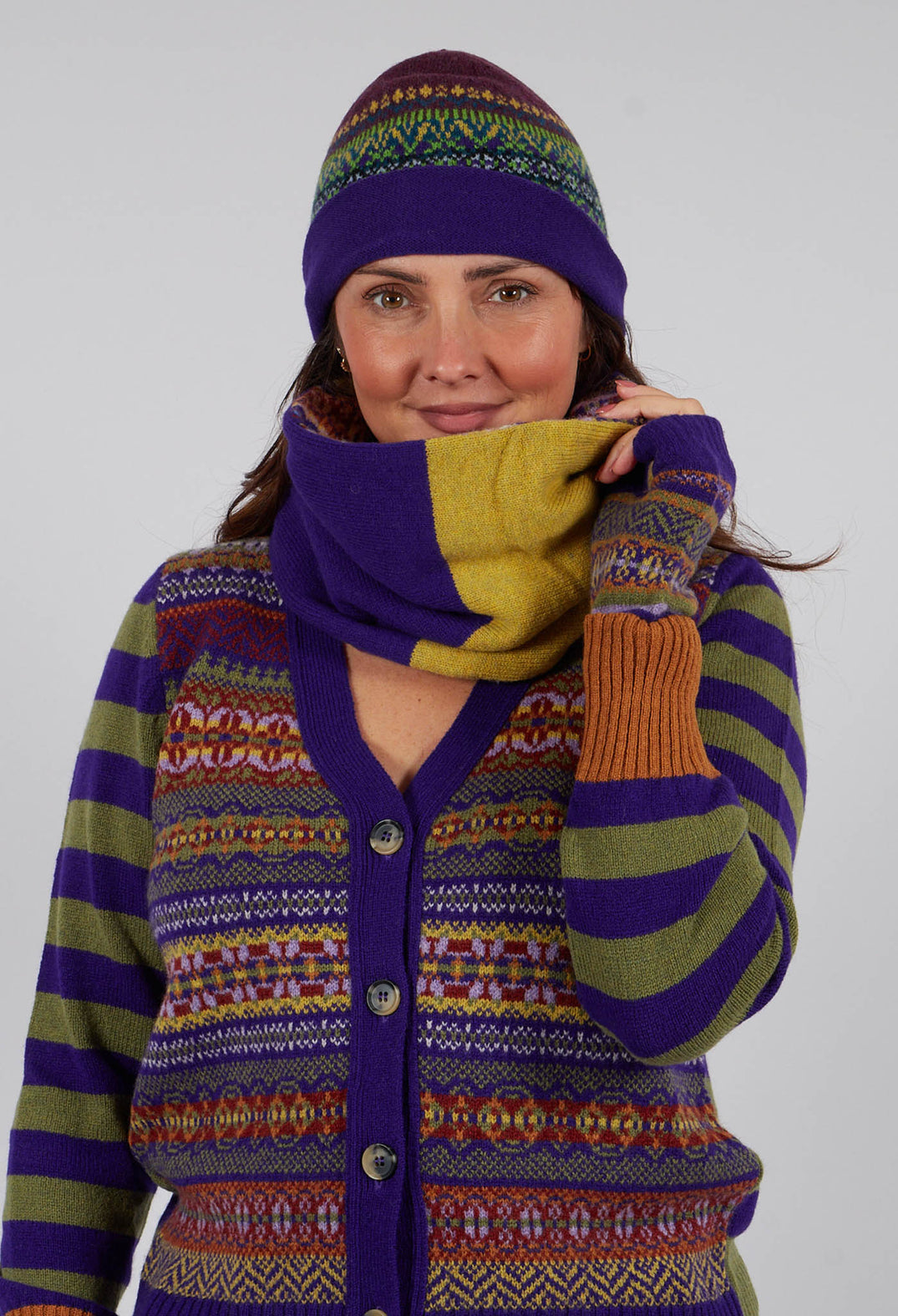 Stobo Snood in Mulberry