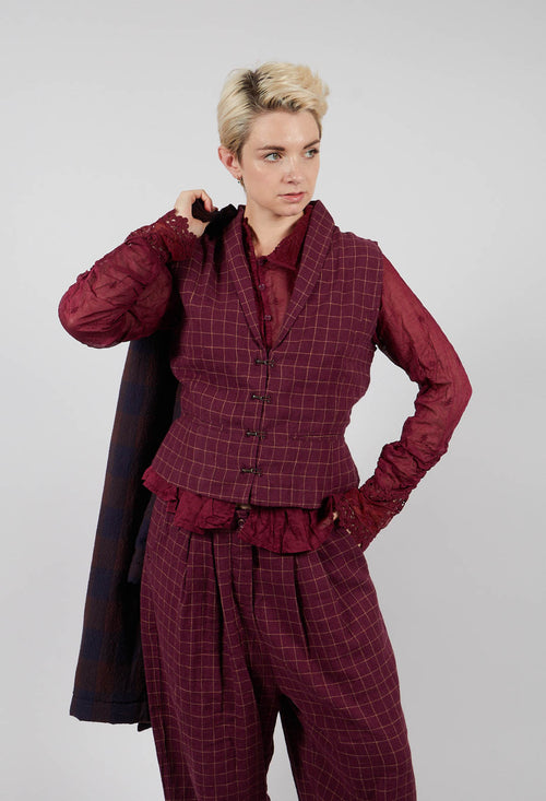 Rigmor Vest in Dark Plum