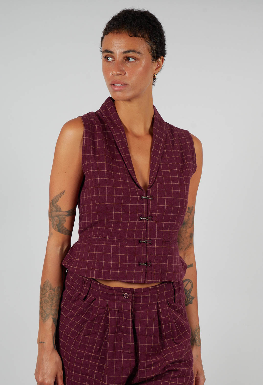 Rigmor Vest in Dark Plum