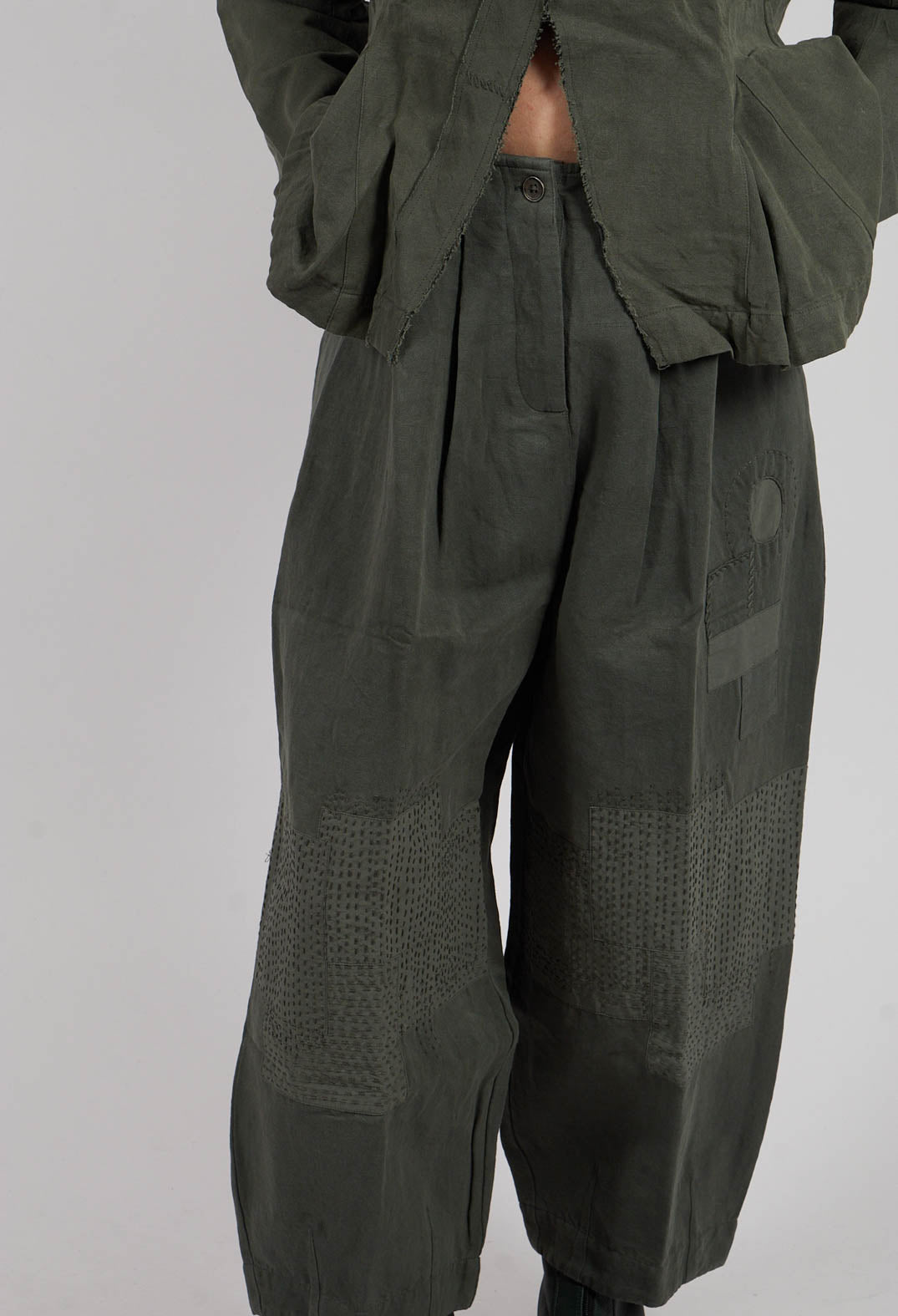Botvi Twill Trousers in Forest Green
