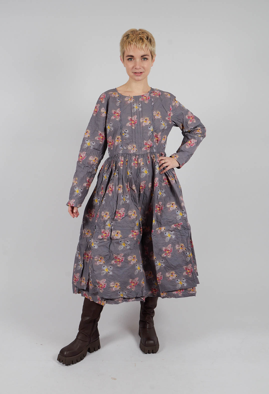 Jade Dress in Embroidered Cotton