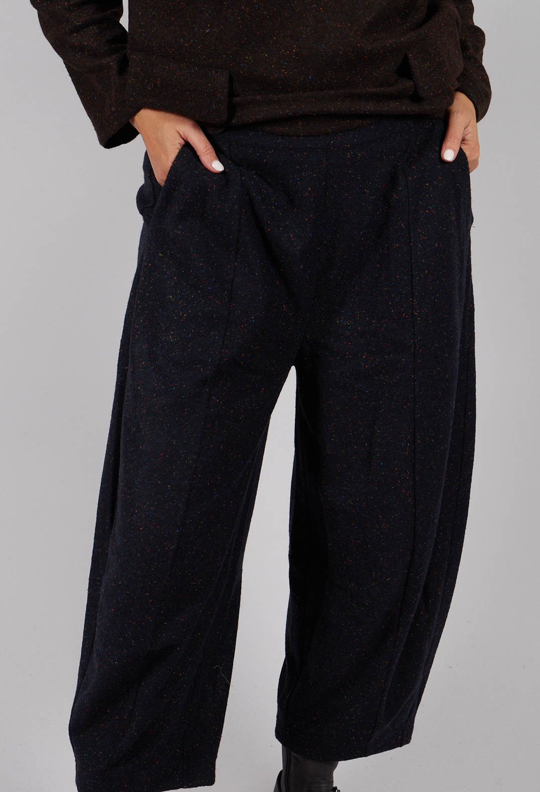 Natsuka Bottonato Trousers in Navy