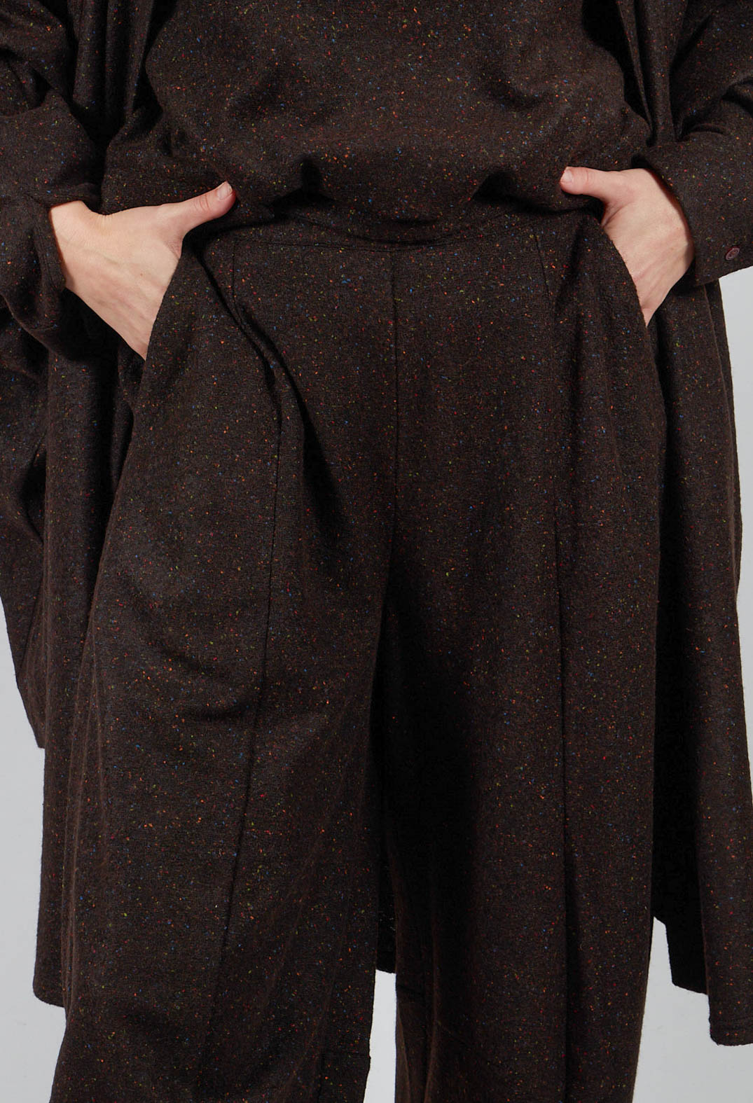 Natsuka Bottonato Trousers in Brown