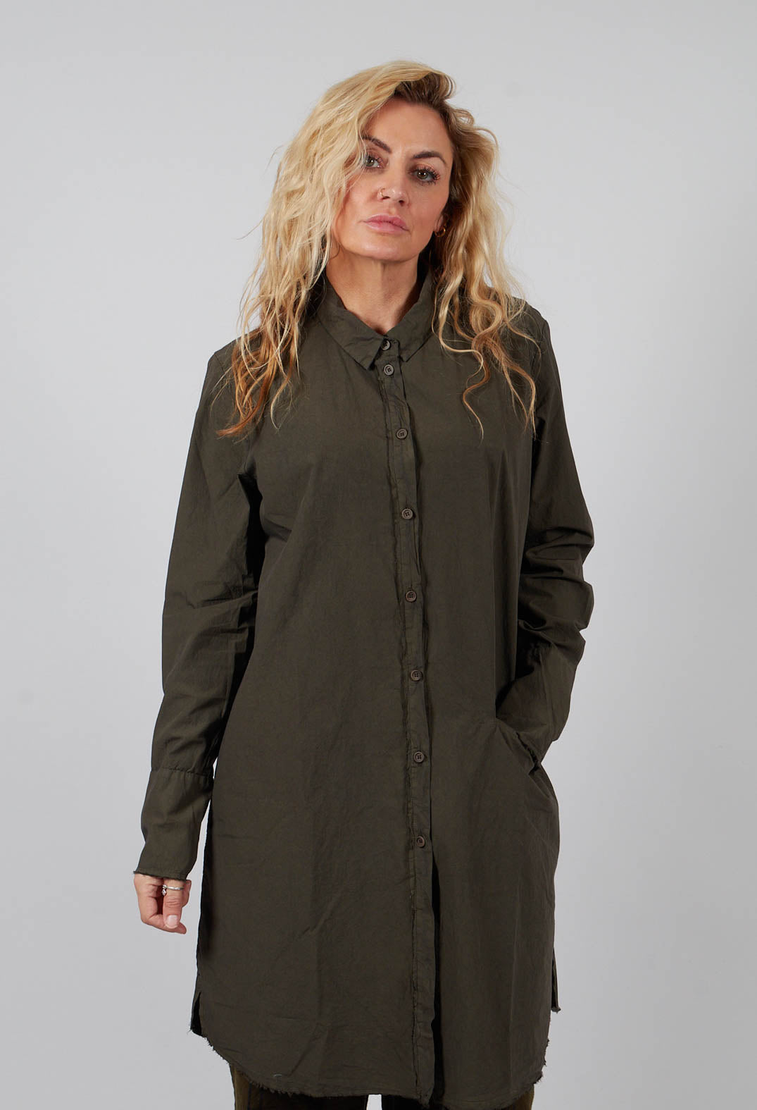 Longline Button Up Shirt in Foresta