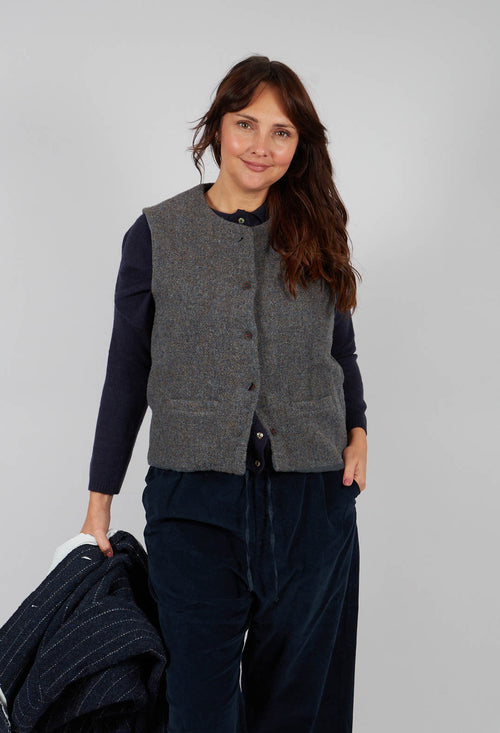 Gerda Gilet in Grey