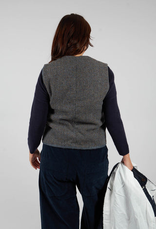 Gerda Gilet in Grey