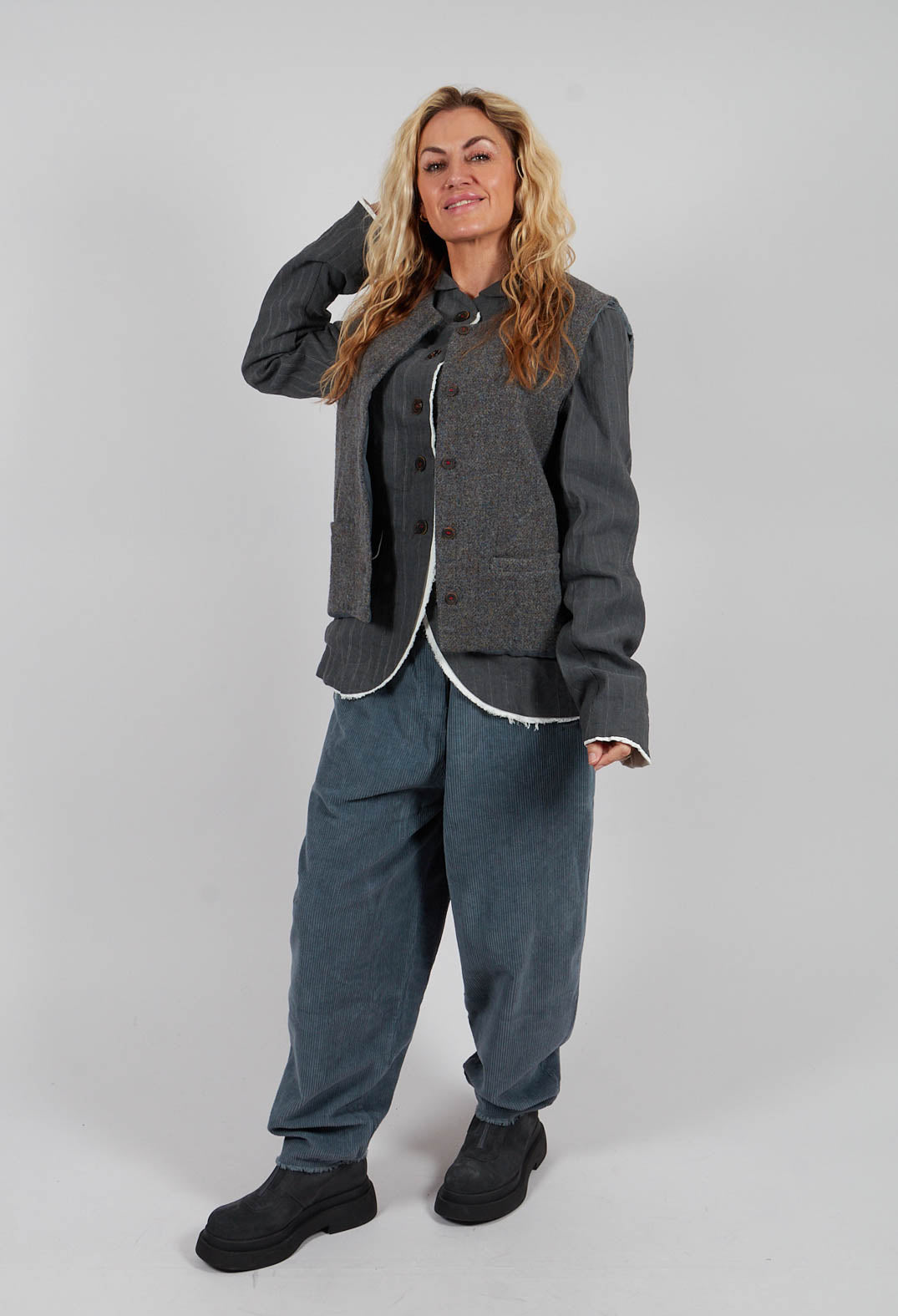Gerda Gilet in Grey