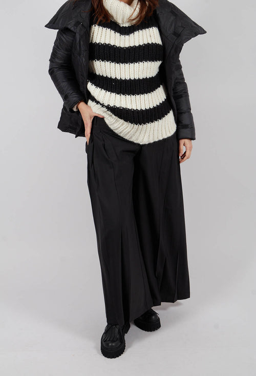 Breakaway Pants in Black