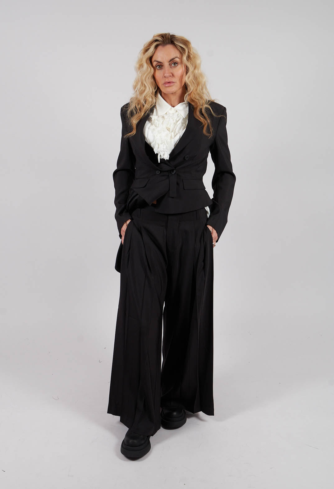 Breakaway Pants in Black