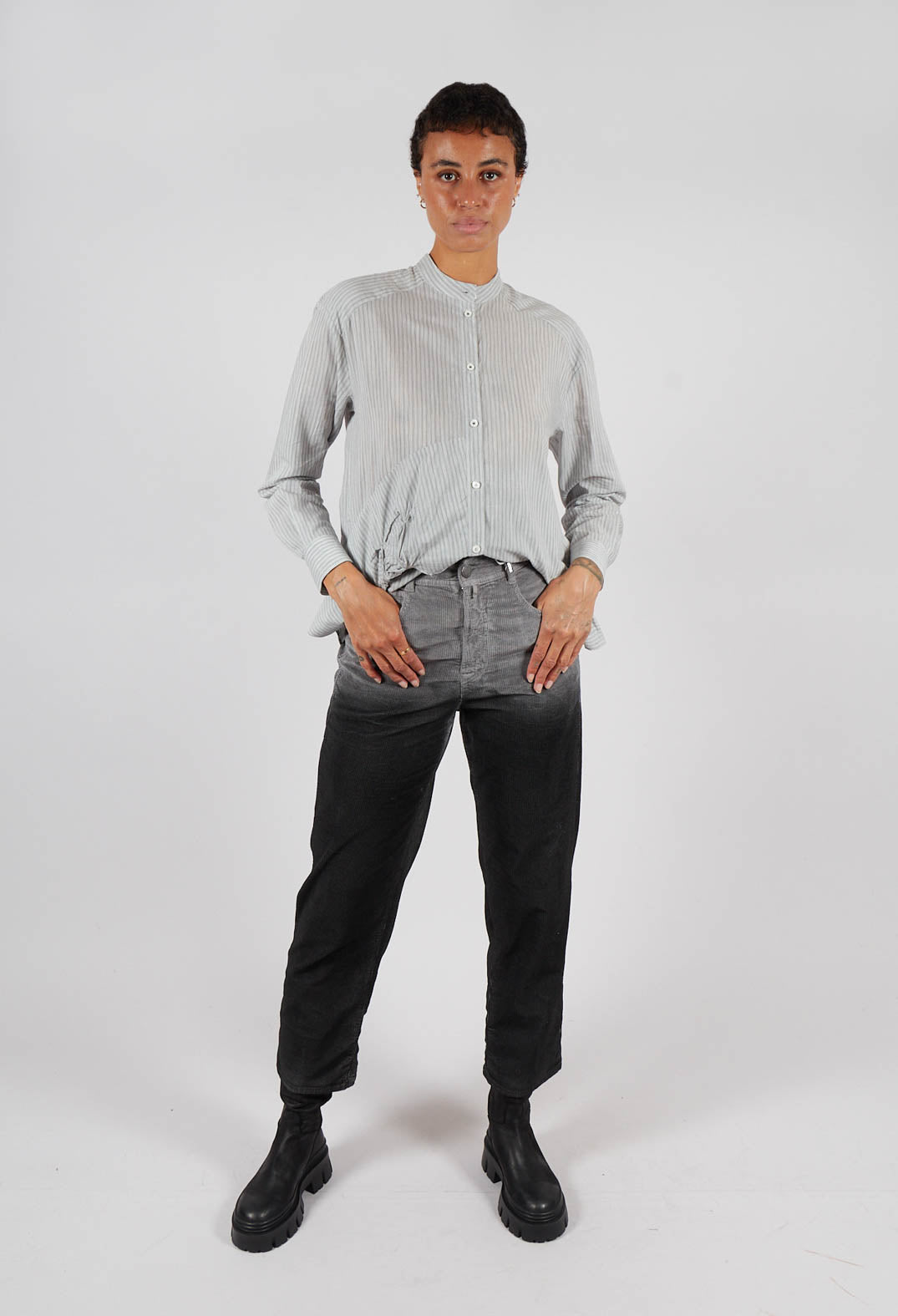 Commit To Boyfriend Jeans in Grey