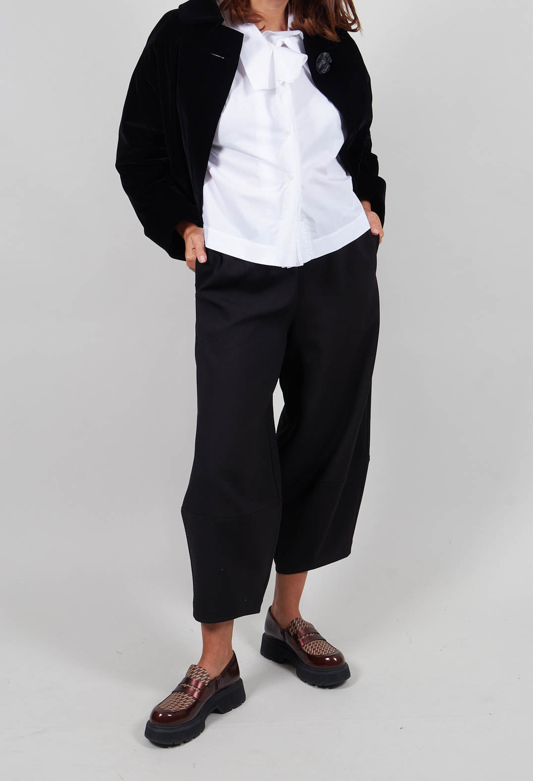 Relaxed Trouser in Black
