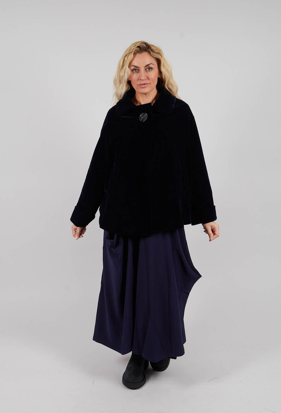 Velvet Jacket in Marine
