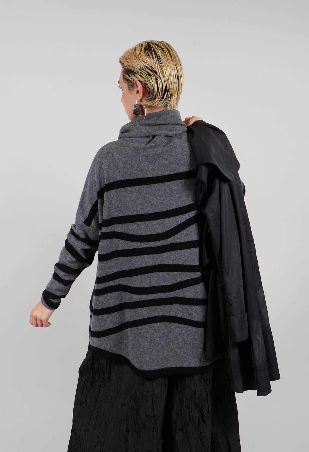 Pullover Tunic in Anthra Base