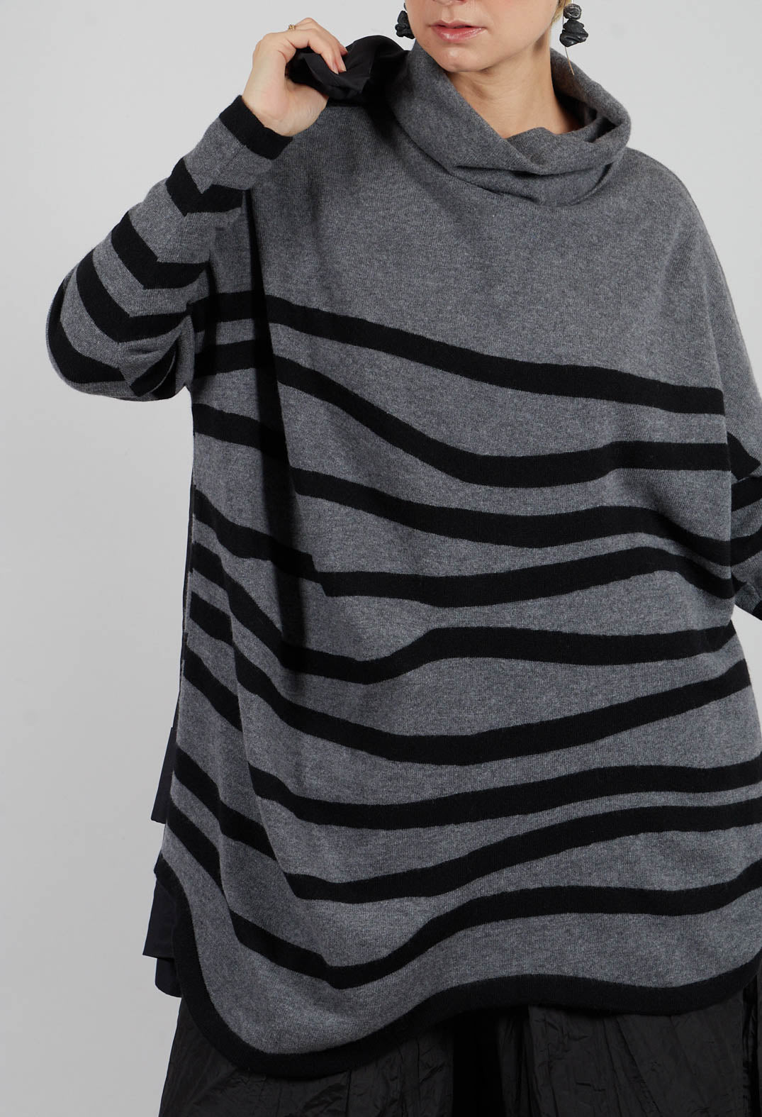 Pullover Tunic in Anthra Base