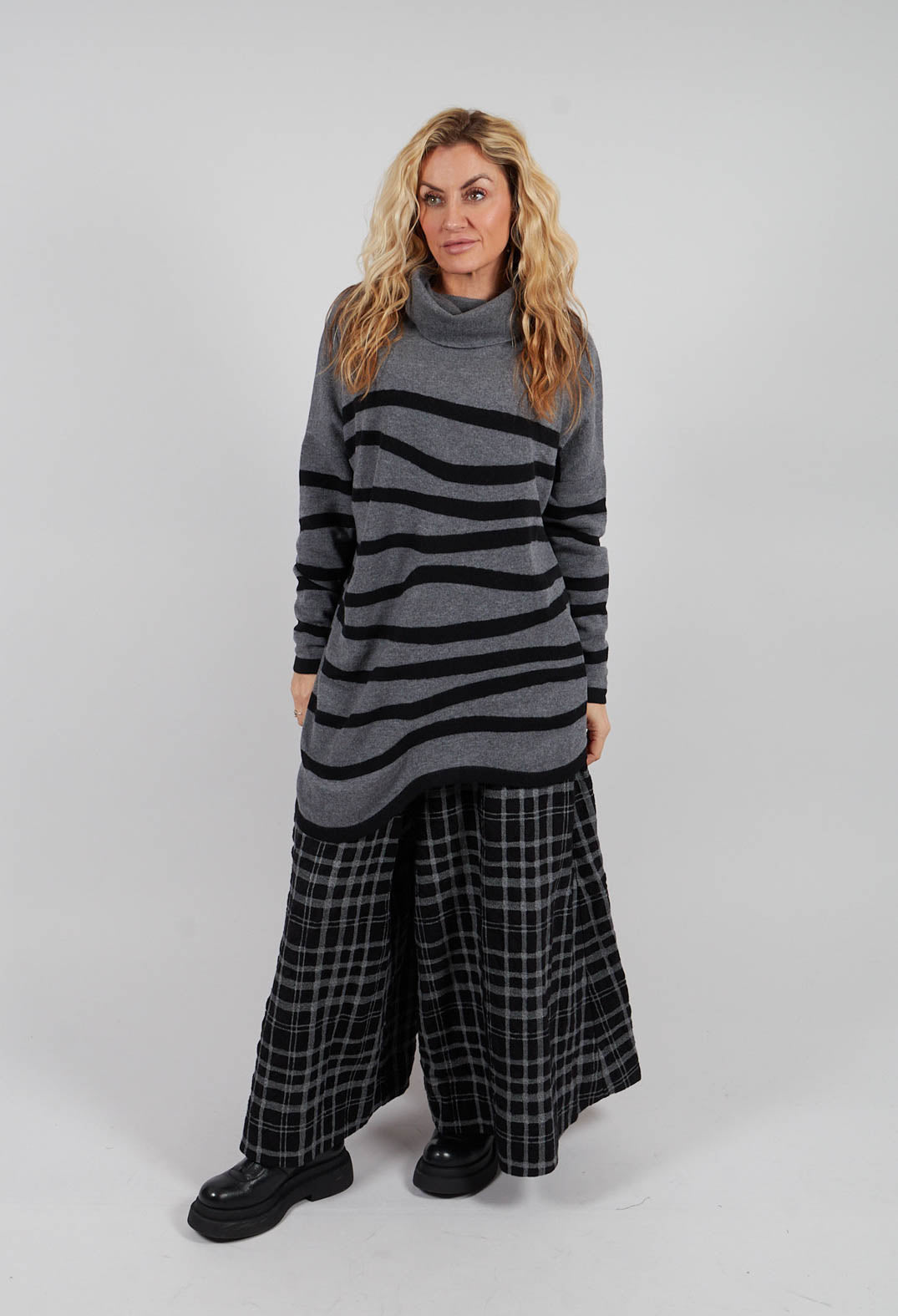 Pullover Tunic in Anthra Base