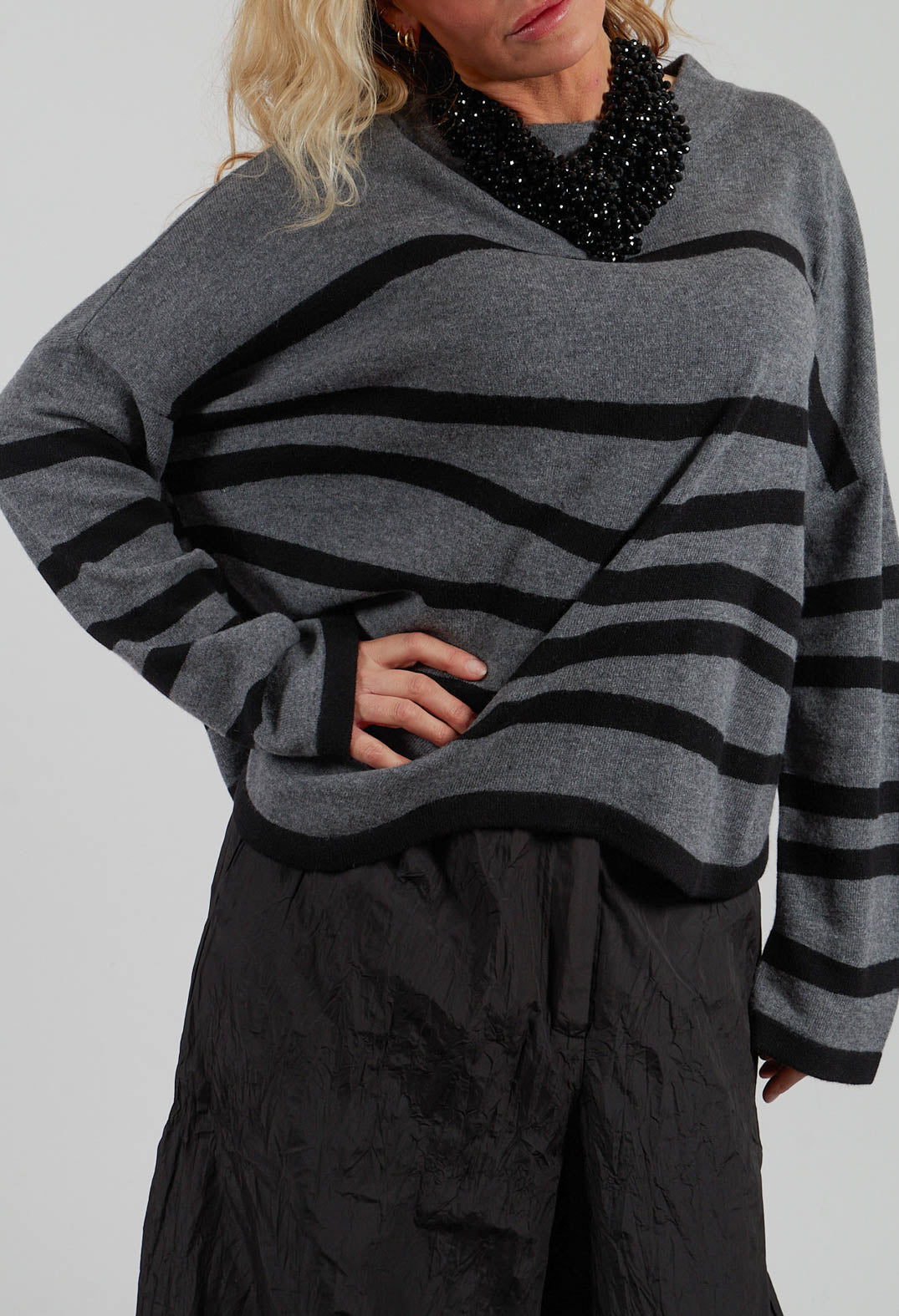 Striped Pullover in Anthra Base