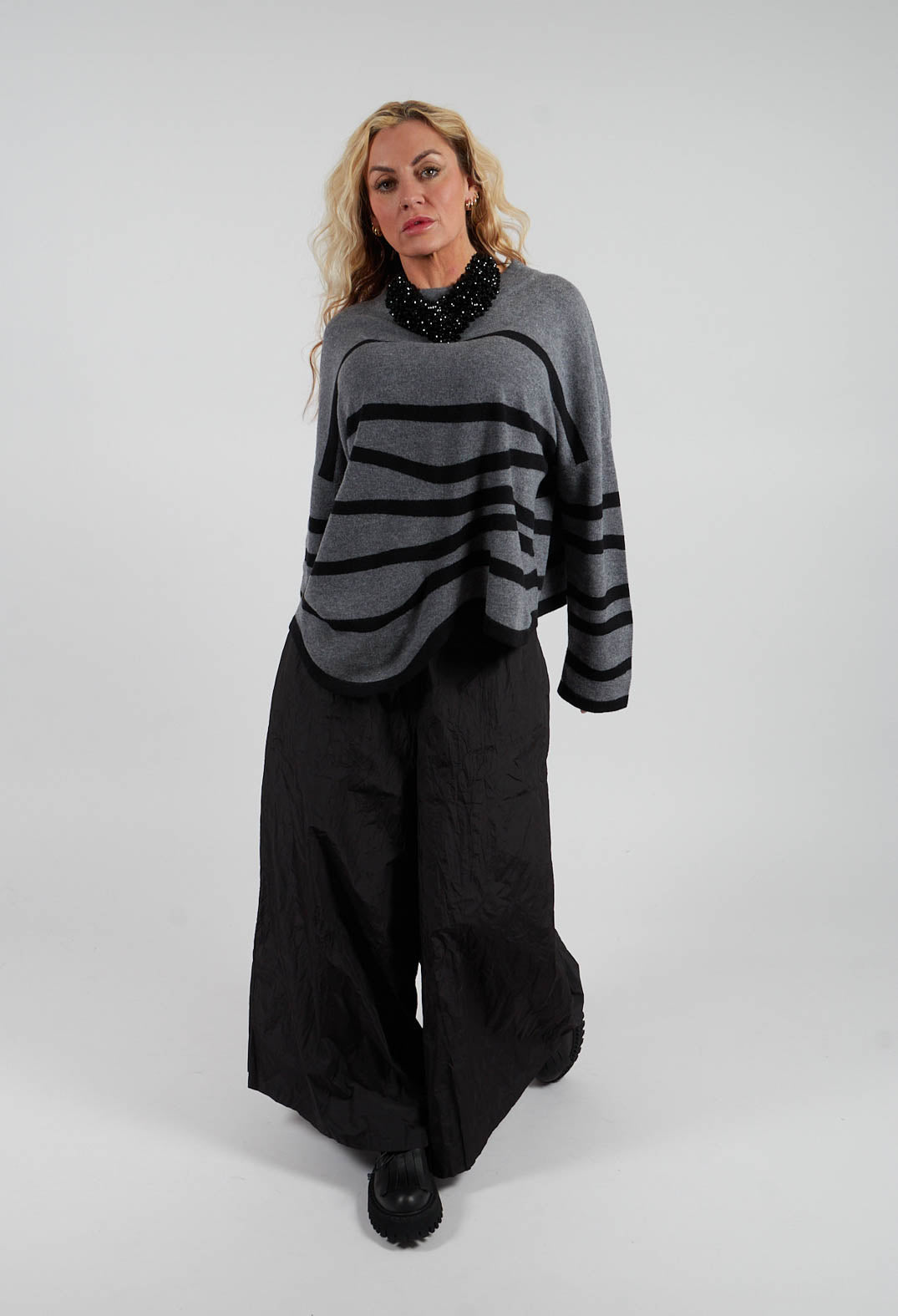 Striped Pullover in Anthra Base