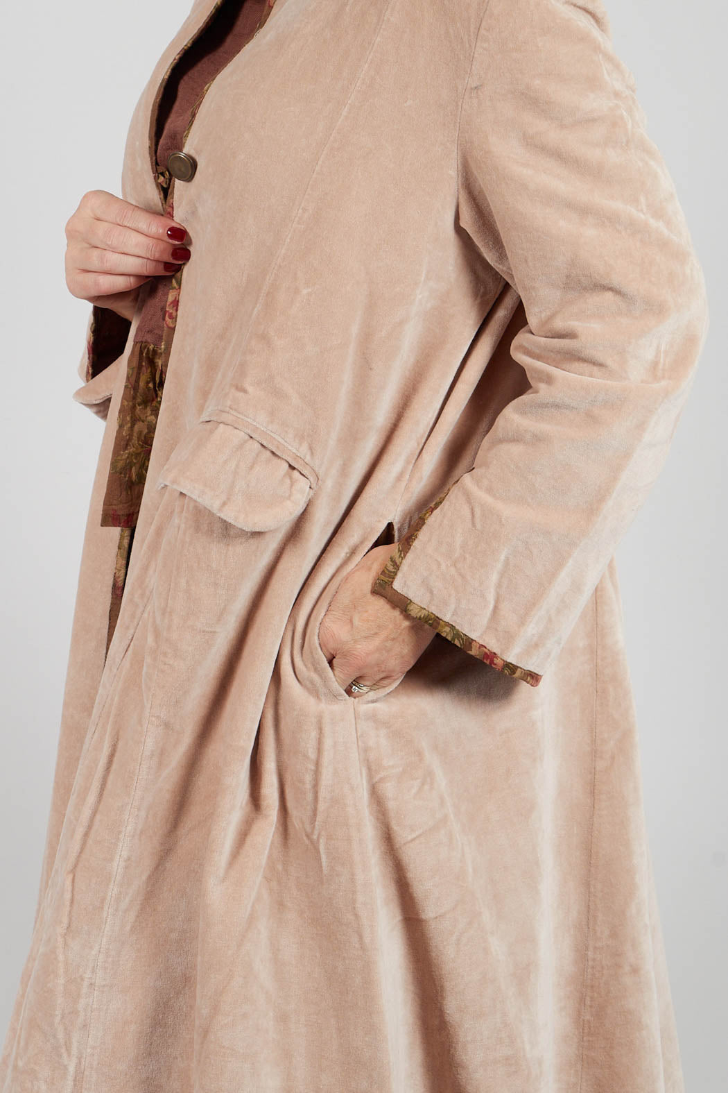 Ayden Coat in Velours Ras Rose