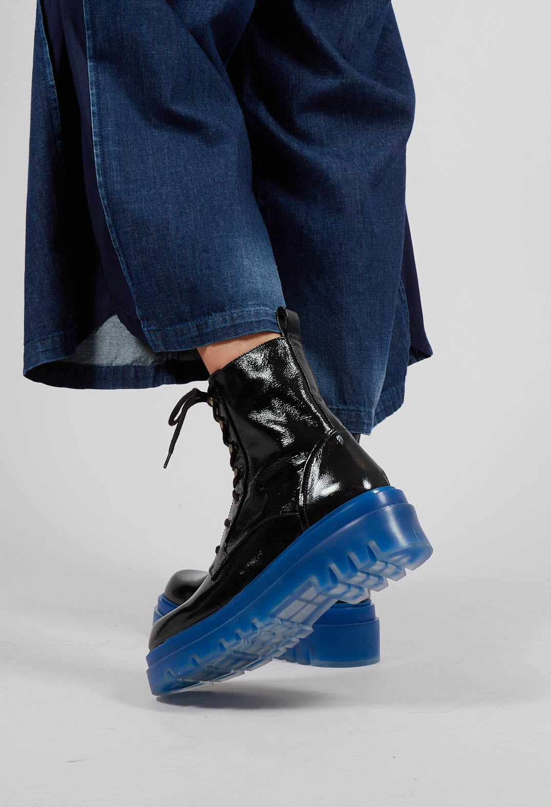 Yuppie Lace Up Boots in Black