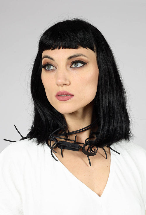 Mire Necklace in Black