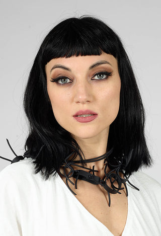 Mire Necklace in Black