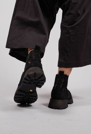 Coz Boots in Black