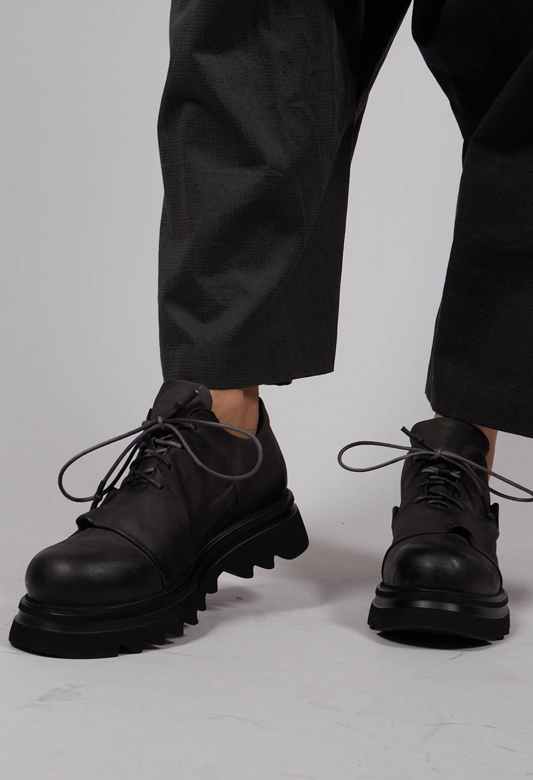 Plug Shoes in Grey
