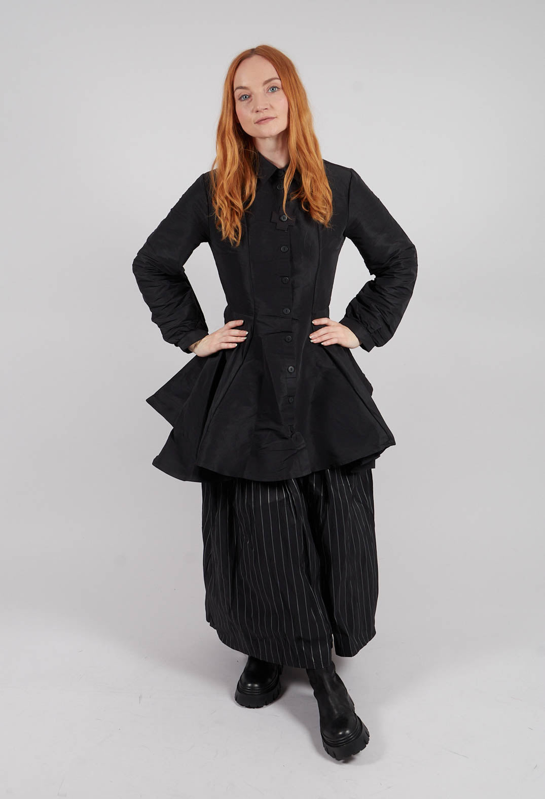 T Blouse in Black
