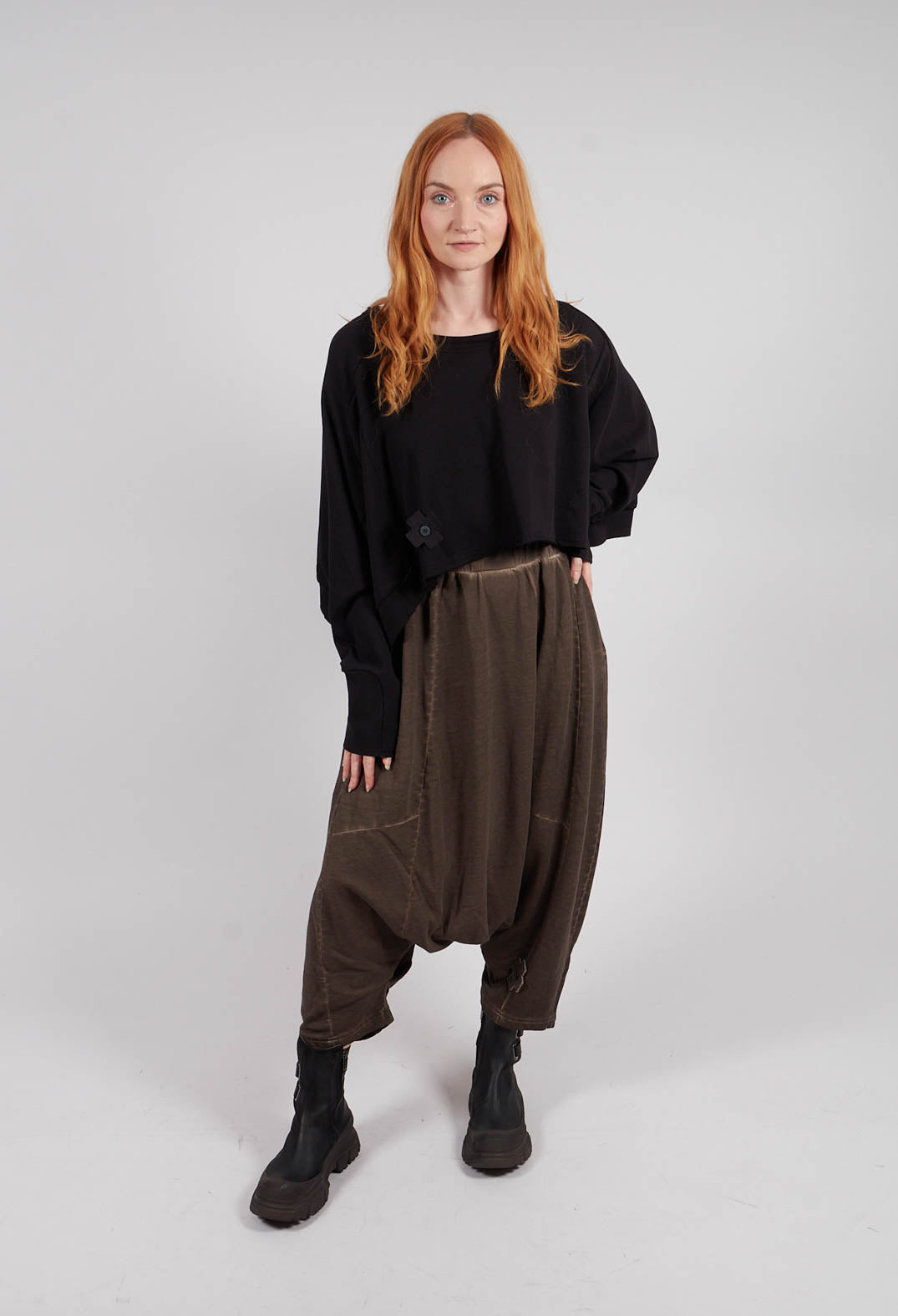 Wide Short Sweater in Black